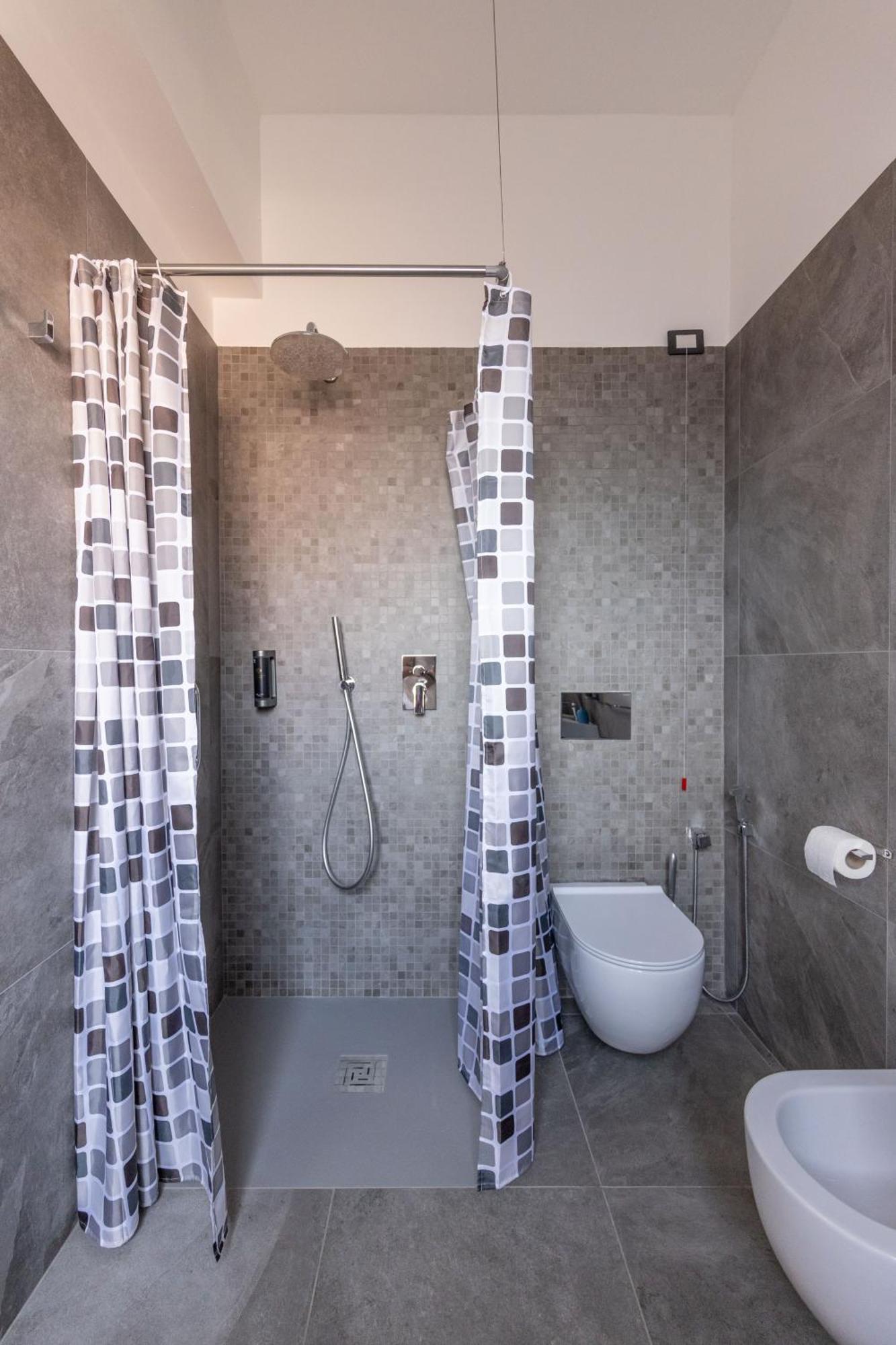 Armony Luxury Suites Катания Екстериор снимка