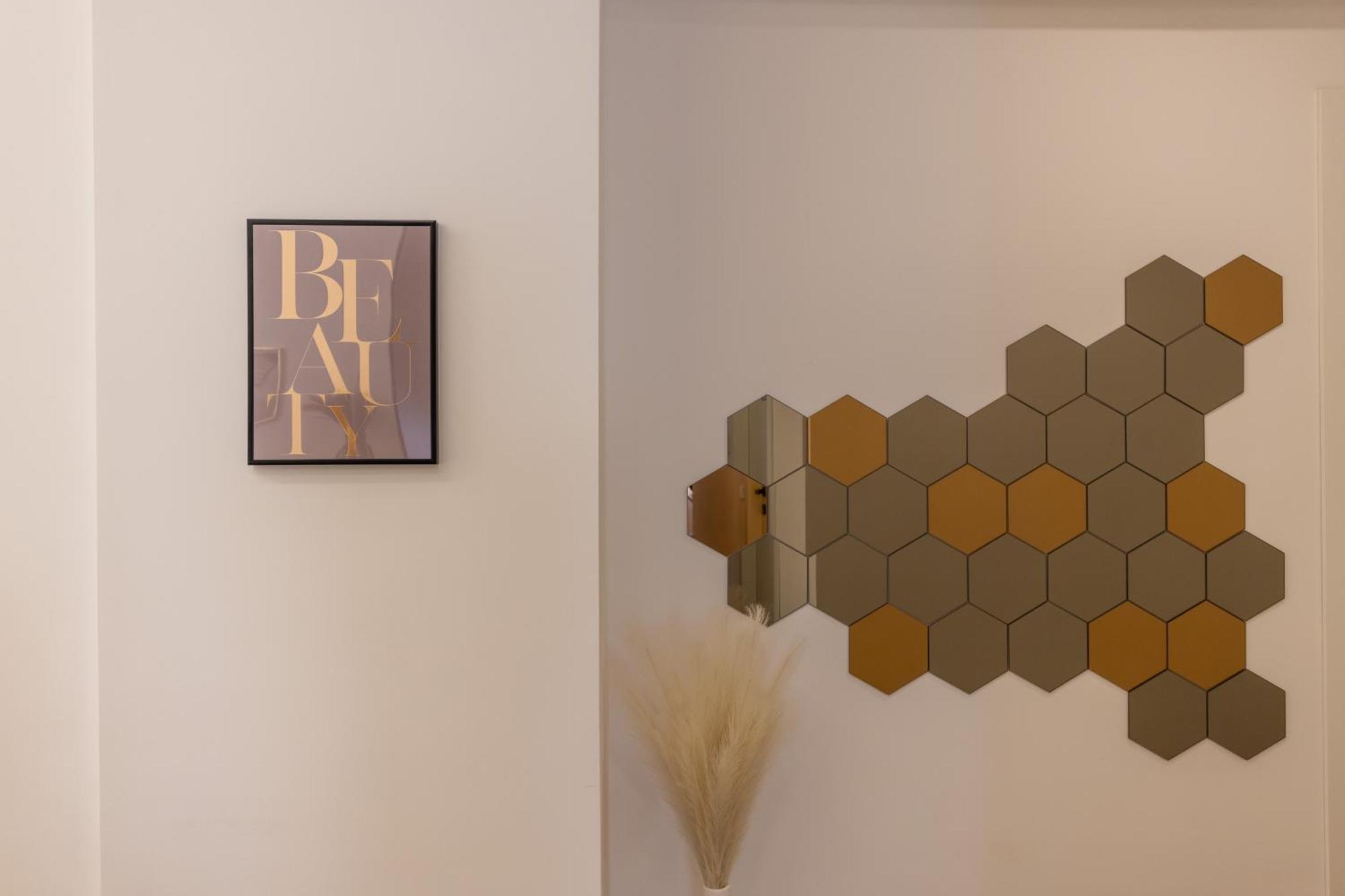 Armony Luxury Suites Катания Екстериор снимка